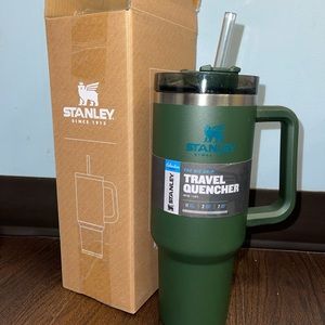 Stanley Adventure Quencher Travel Tumbler 40oz - Spirulina